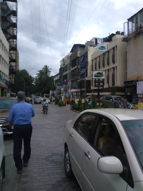 More of MG Road (that's my boss Morris in the blue shirt, by the way).